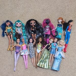 Stylish Fashion Dolls Set with Vibrant Hair